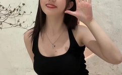 男朋友半夜打开了我的腿